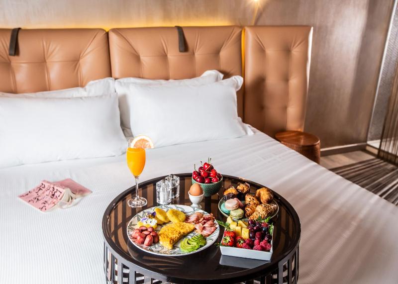 Junior Suite With Private Garden image 3