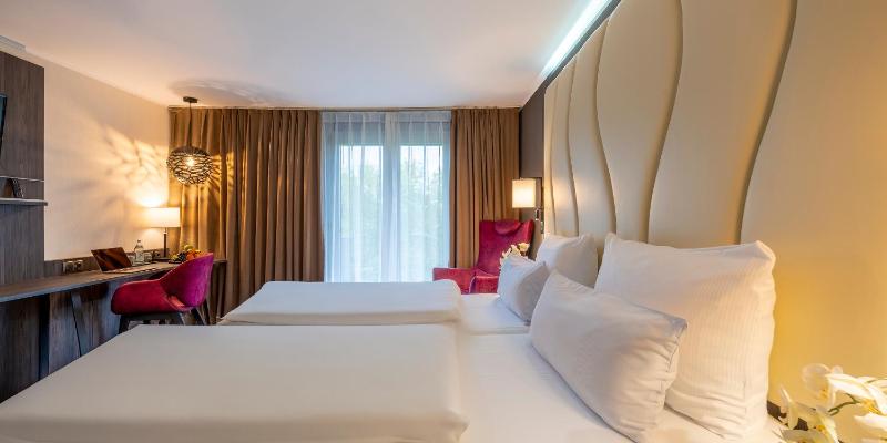 Standard Double Room image 1