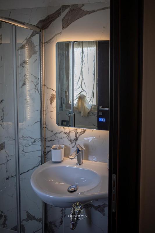 Like Home Apartment - image 17