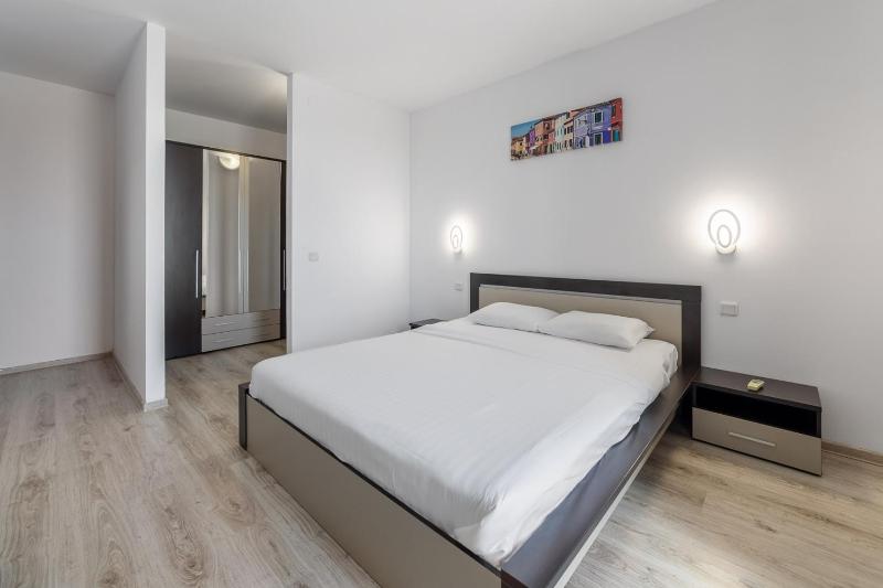 Two-Bedroom Apartment with Balcony image 3
