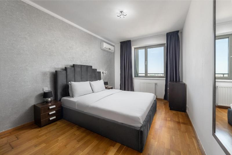Superior One-Bedroom Apartment with Balcony image 1