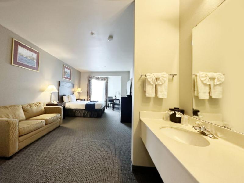Queen Room image 4