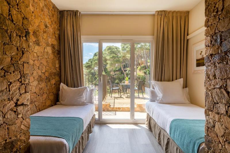 Family Room with Sea View image 4