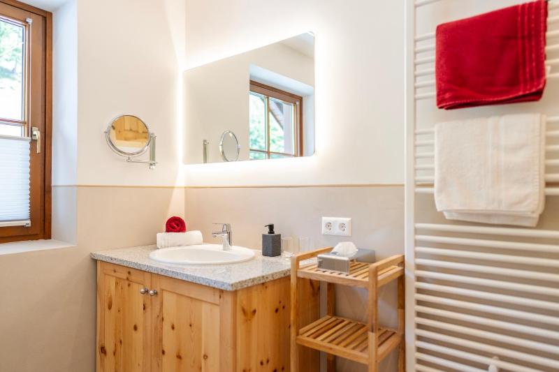 Comfort One-Bedroom Apartment with Balcony and Mountain View image 2