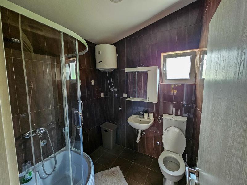 Guesthouse Lole - image 16