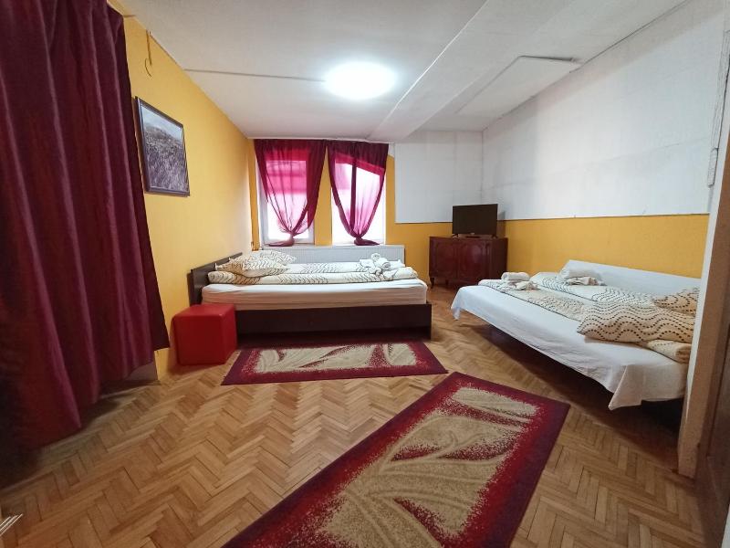 Two-Bedroom Deluxe Apartment image 4