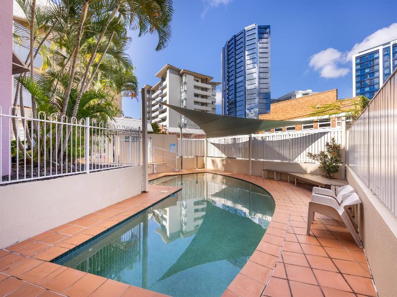 Spring Hill Gardens Apartments - image 9