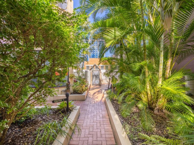 Spring Hill Gardens Apartments - image 12