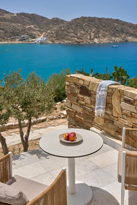 Family Suite Sea View with Private Pool image 4