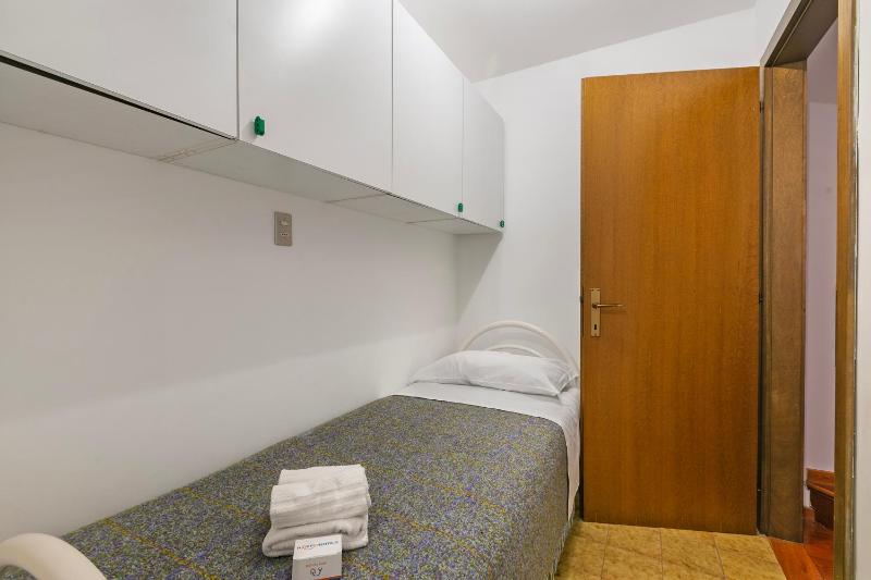 Apartment image 2