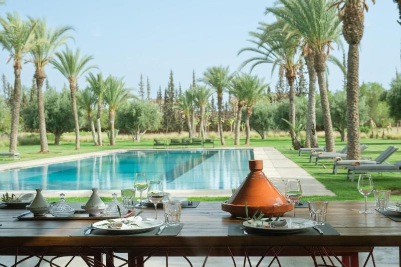 Adnaa - Modern Villa with 2 pools sauna hammam tennis court & home cinema - image 4