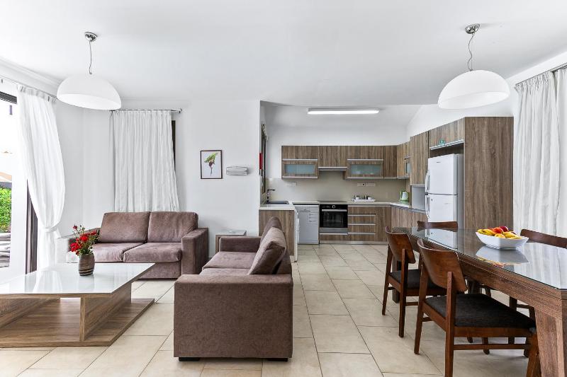 Platzia Beach Villas - image 10