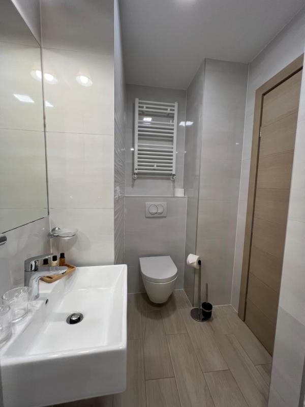 Standard Double Room image 3
