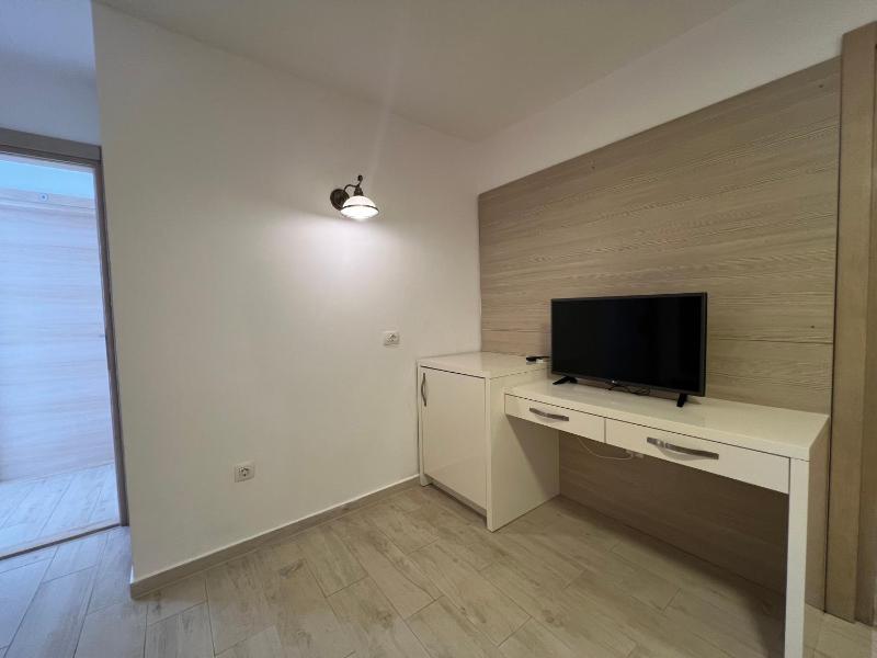 Standard Double Room image 4