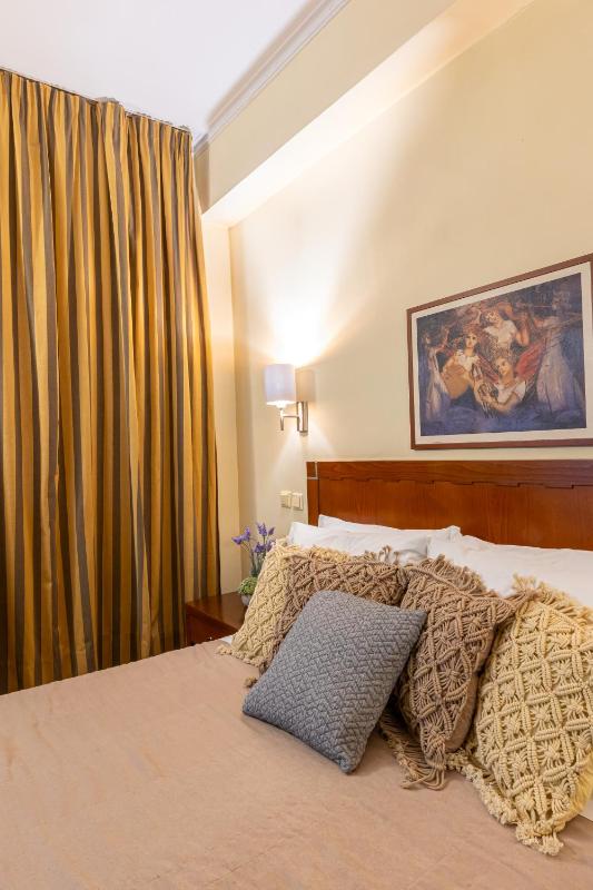 Single Room image 3