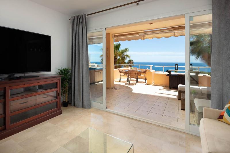 Malibu Mansions by the beach by ALFRESCO STAYS - image 21