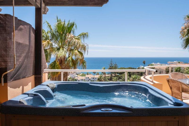 Malibu Mansions by the beach by ALFRESCO STAYS - image 47