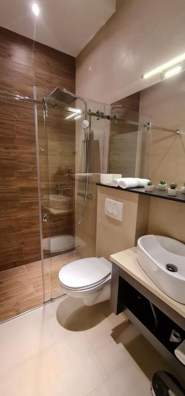 Apartment with Pool View  image 4