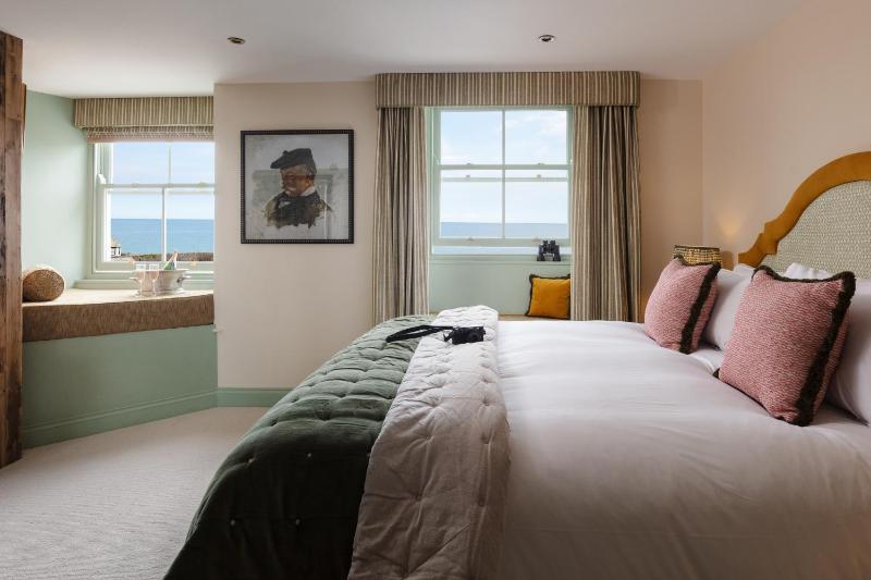 Superior Room with Sea View image 4
