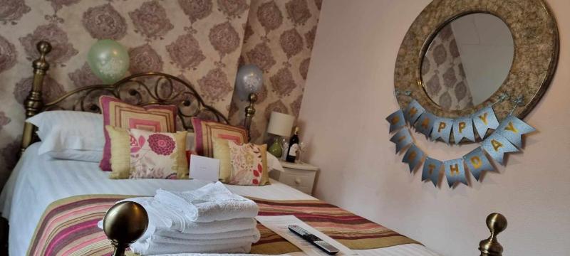 Economy Double Room image 1