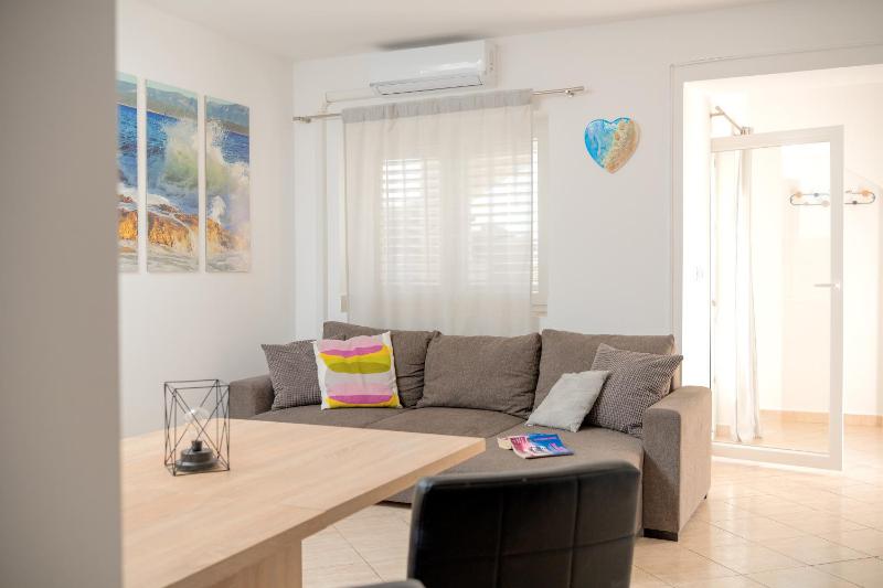 Superior One-Bedroom Apartment with Balcony image 3