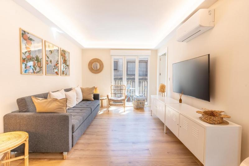 Barrio Gem Stylish 2Bedroom Oasis in Alicante - image 6