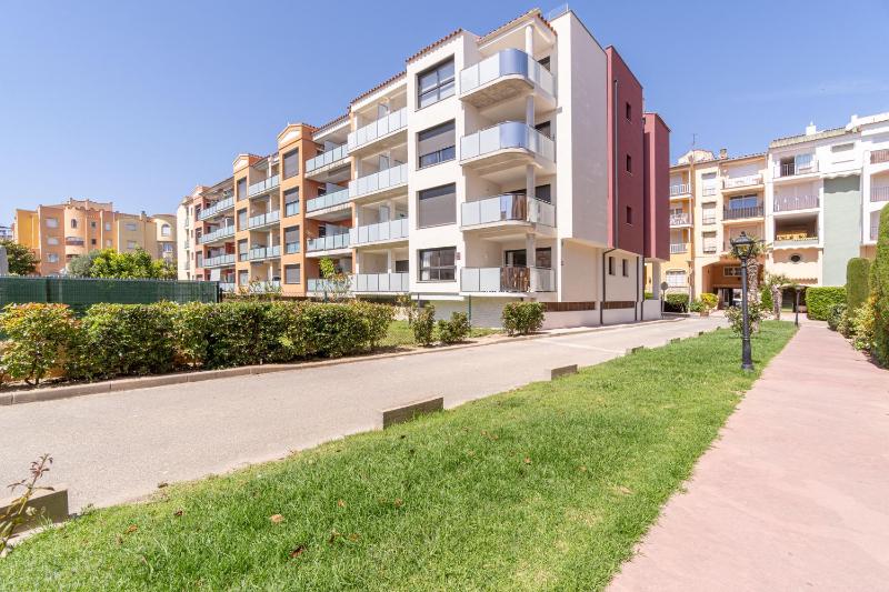 Apart-rent Apartamento Mimoses 0069 moderno cerca de la playa - image 11