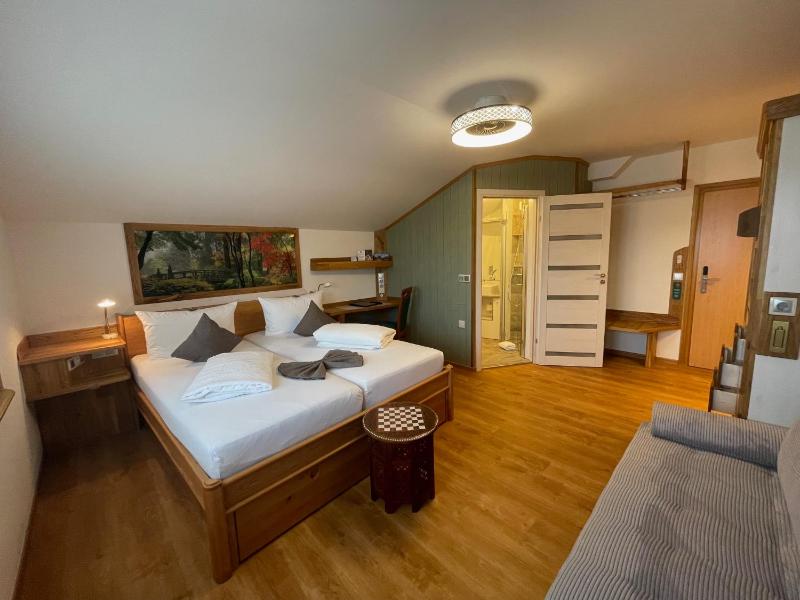 Double or Twin Room image 1