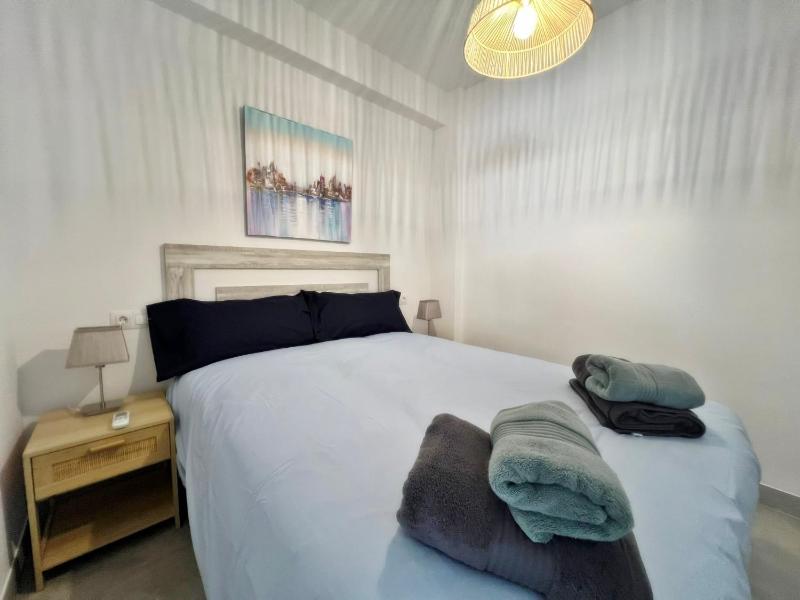new & luxurious beach apartment - image 17