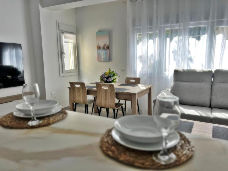 new & luxurious beach apartment - image 25