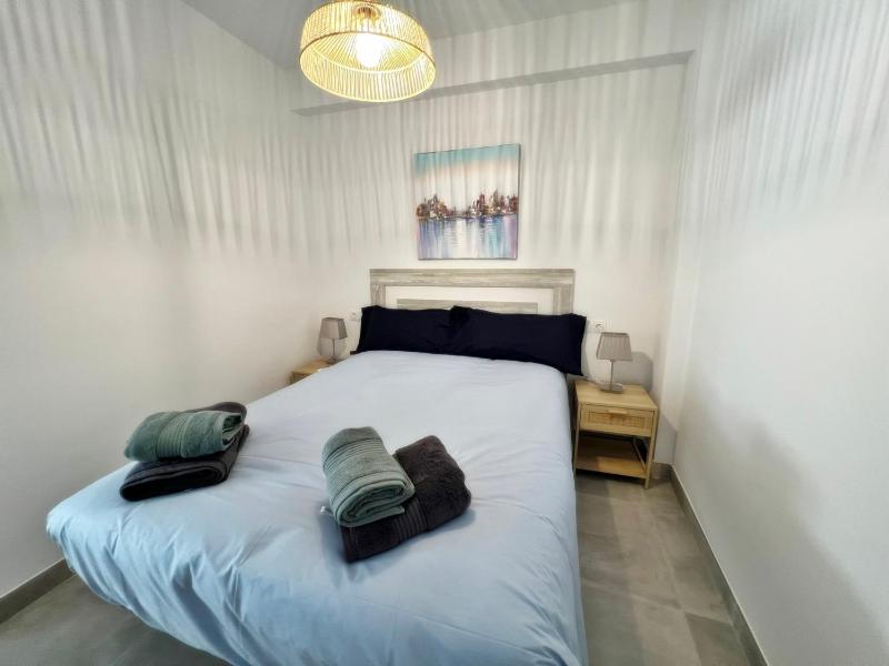 new & luxurious beach apartment - image 24