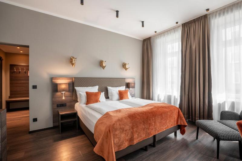 Superior Double Room image 3