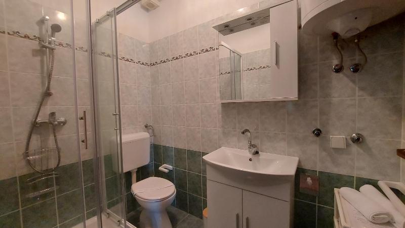 One Bedroom Apartment with Terrace and Garden View image 4