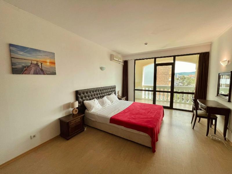 Apartment with View and Balcony image 3