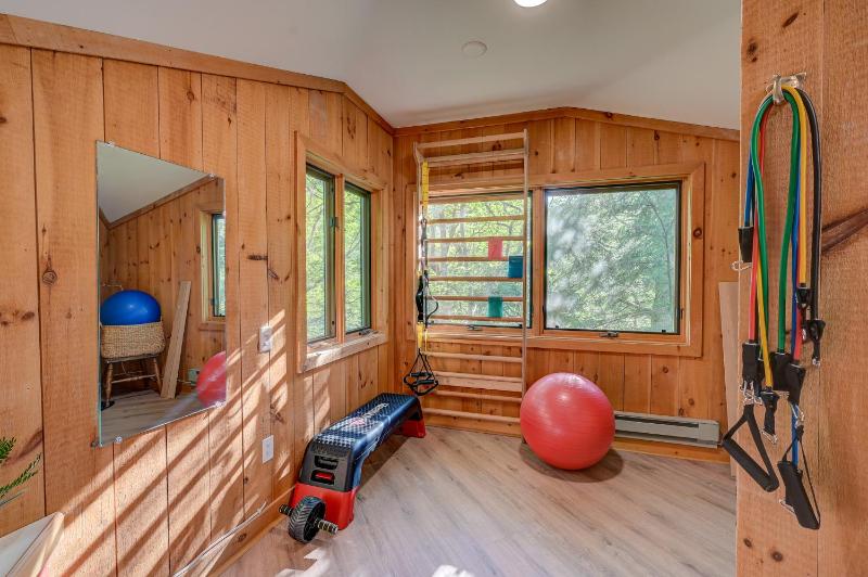 Four-Bedroom House image 4