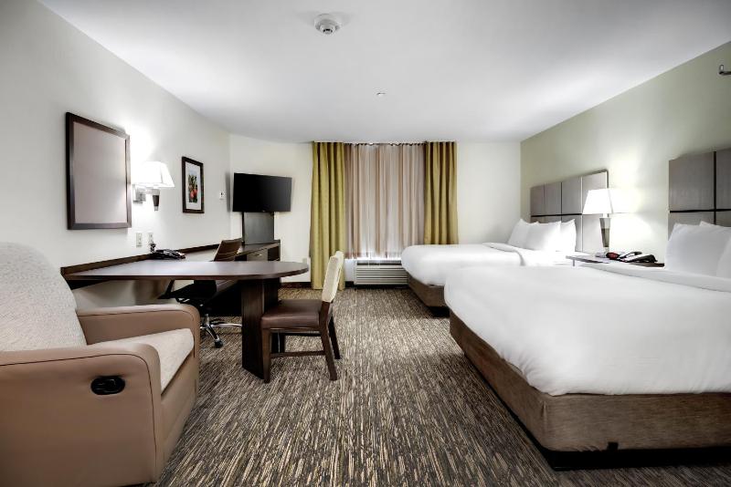 Studio Suite with Two Queen Beds image 1
