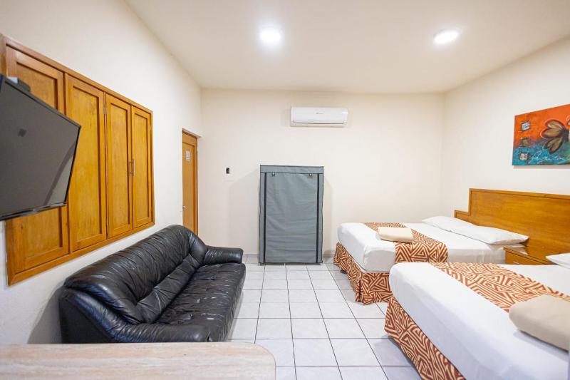 Hotel Salvatierra - image 16
