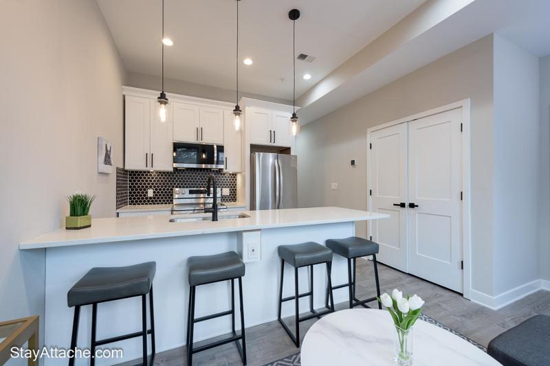 LUX 2BR Apartment in DC with Patio - image 2