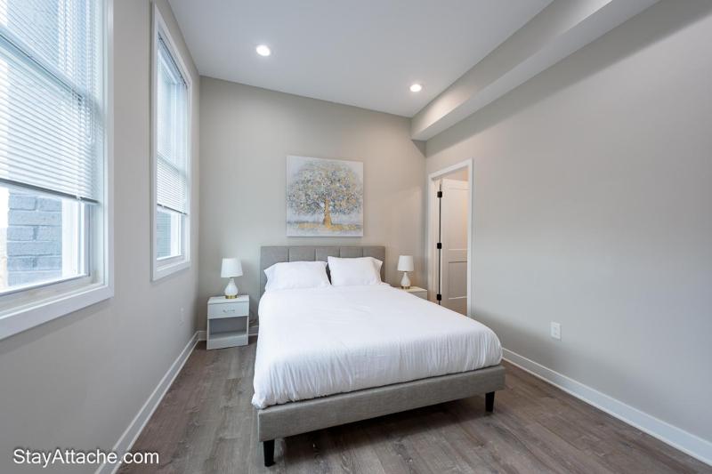LUX 3BR Apartment in DC with Rooftop - image 2