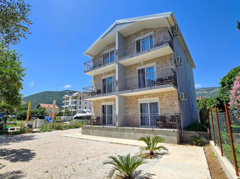 Seaside Lux Apartments Images