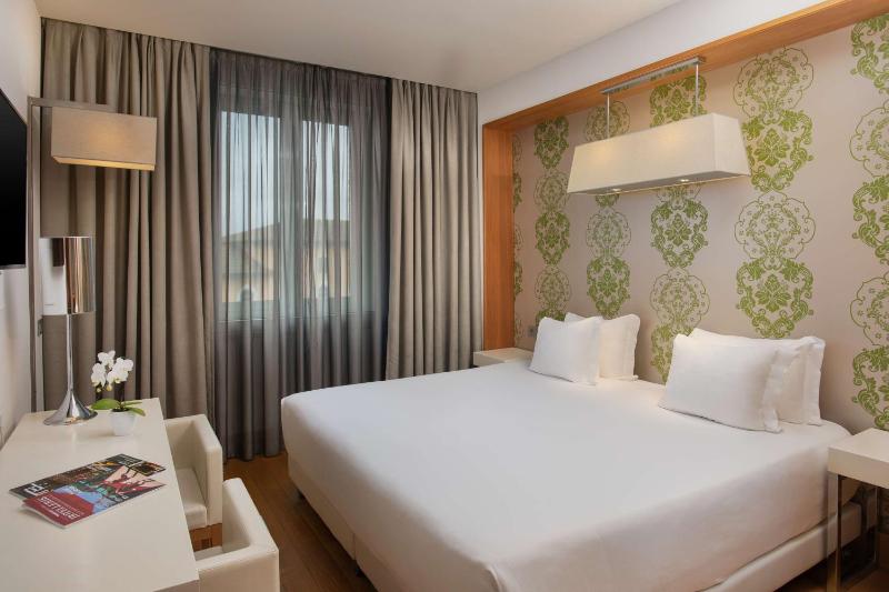 Superior Double or Twin Room image 1