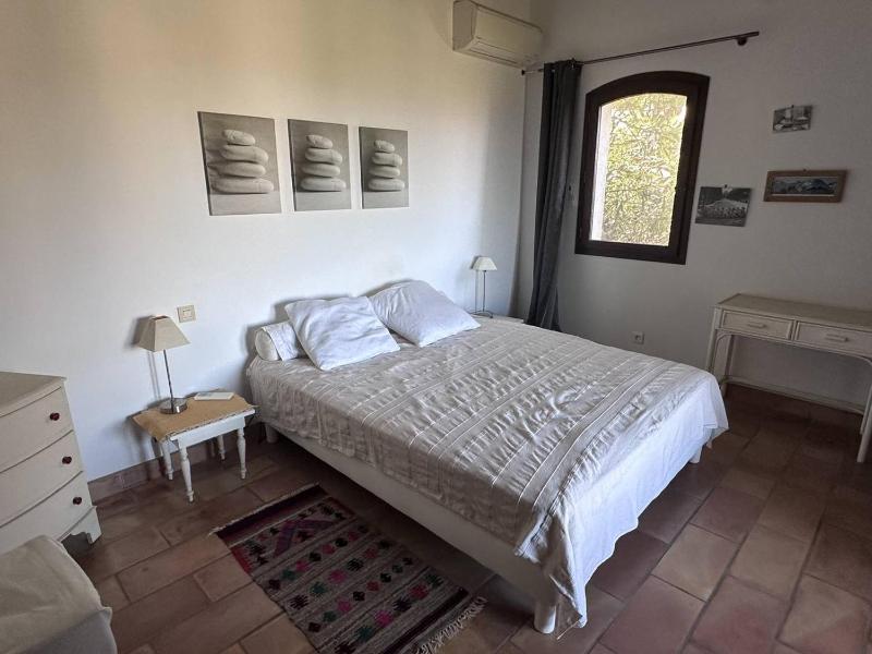 Villa climatisee 4 chambres avec piscine privee wifi et animaux admis - FR-1-768-91 - image 2