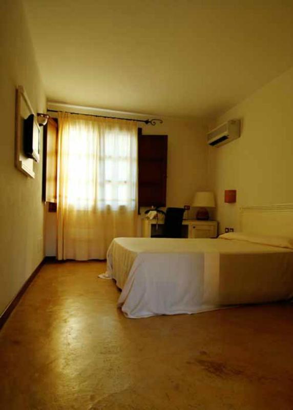 Superior Double or Twin Room image 2