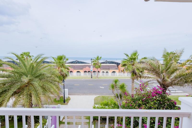 The BEST 3bedrooms villa with seaview at PhanThiet - image 9