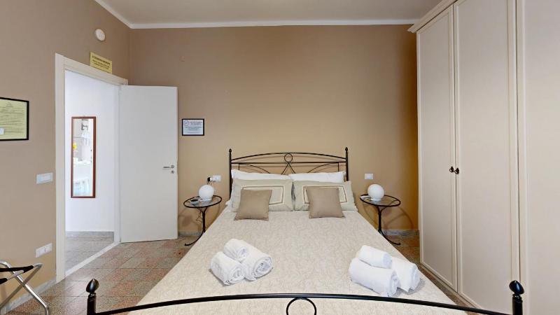 Double Room with Private Bathroom image 3