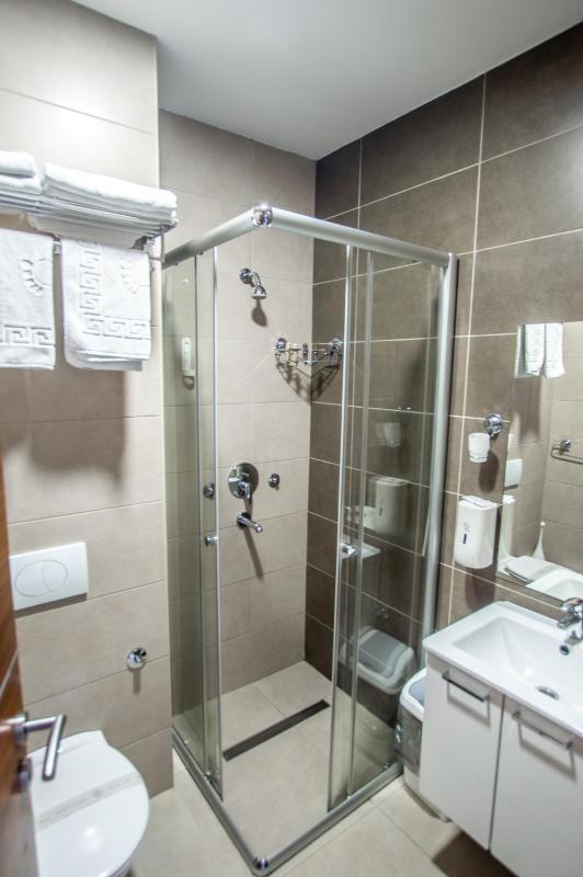 Deluxe Double or Twin Room with Mountain View image 2