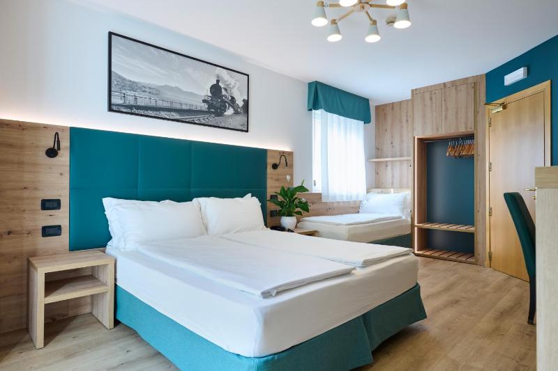 Studio with Balcony (3 Adults)  image 4