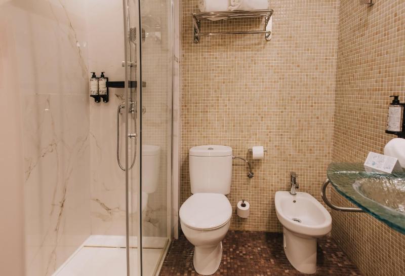 Superior Double or Twin Room with Terrace image 3