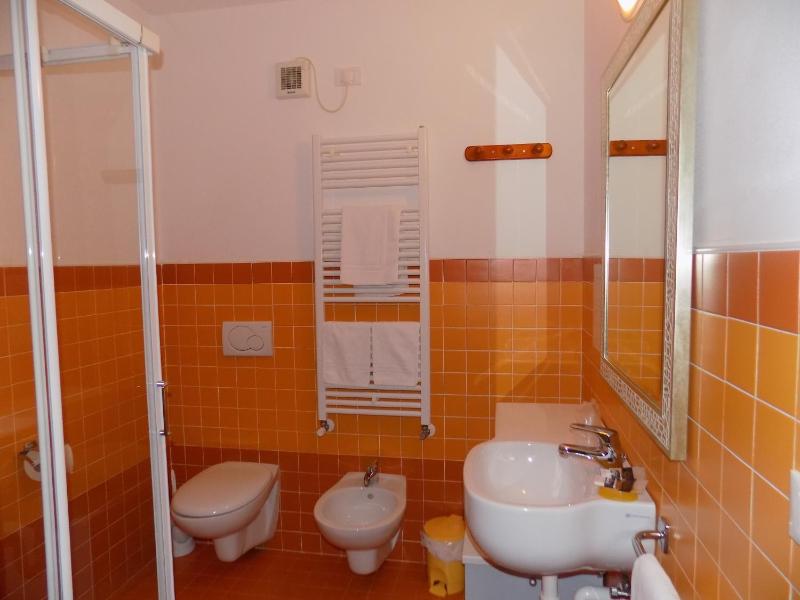 Single Room with Terrace image 3