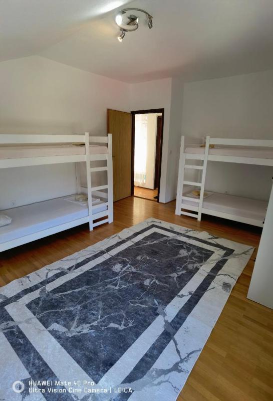 Bed in 4-Bed Dormitory Room image 4